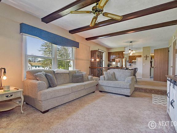 3rd image of 4220 Oakcrest Dr