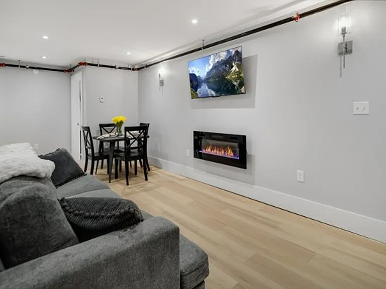 Quarry St. Apartments — Photo 147