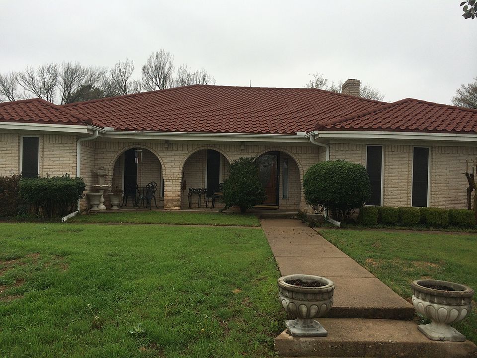 1st image of 4821 Holiday Ln E
