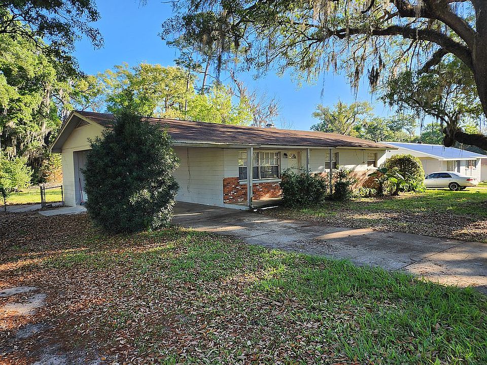 1st image of 2527 NE 8th Ln