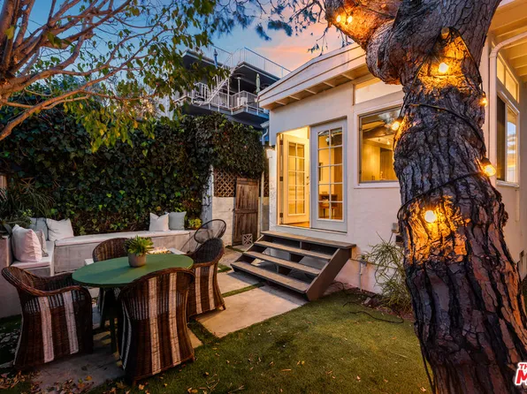 3012 Bentley Ct, Santa Monica, CA 90405