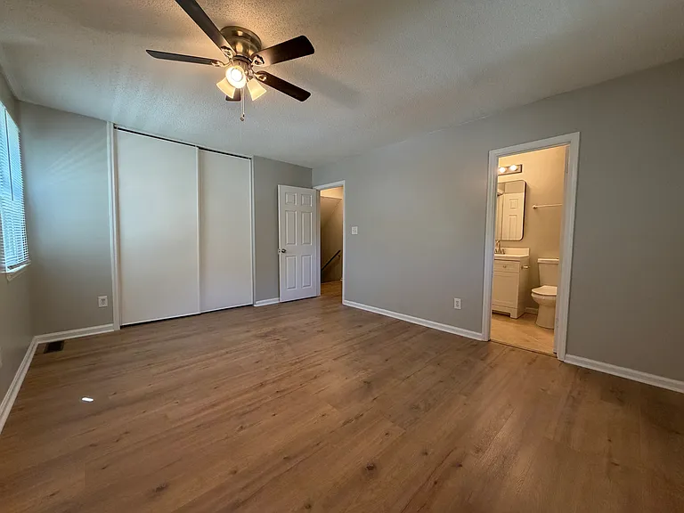 1270 Creekside Ct SE — Photo 15
