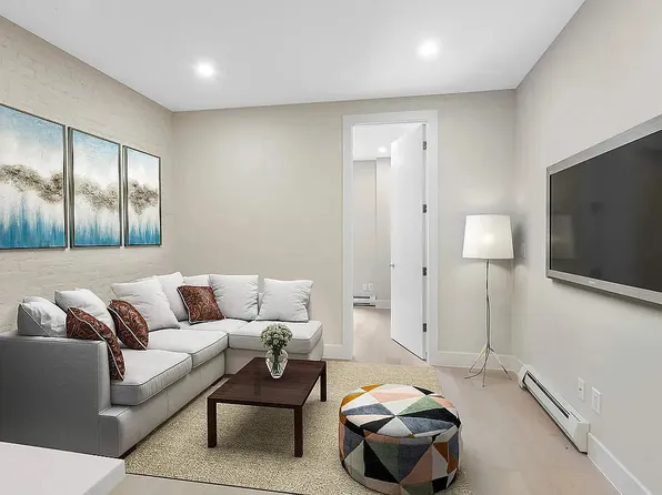 1672 Third Avenue image 1 of 5