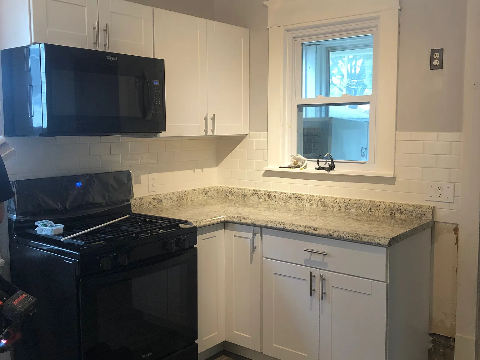 6 bed, 3156 sqft, $3,300 — Photo 4