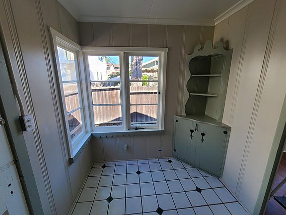 Kitchen nook