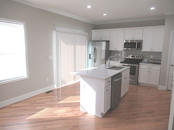 4th image of 4274 Majesty Ct