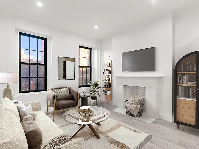 714 Greenwich St #8 — Photo 1