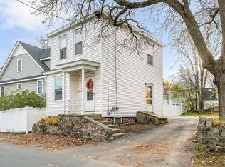 59 1/2 Valley St, Wakefield, MA 01880