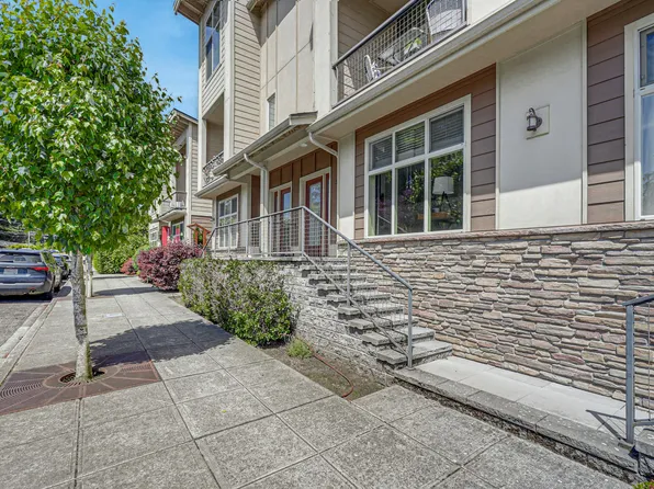 5501 234th St SW, Mountlake Terrace, WA 98043