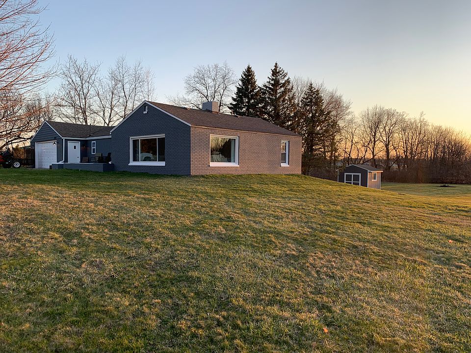 2nd image of 12394 Jennings Rd