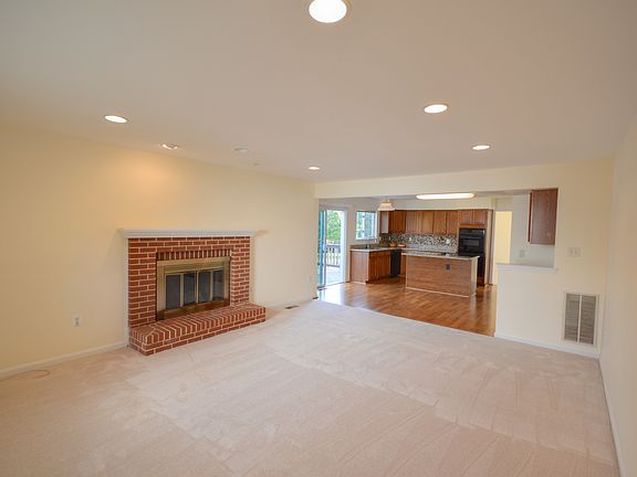 5th image of 43080 Stonecottage Pl
