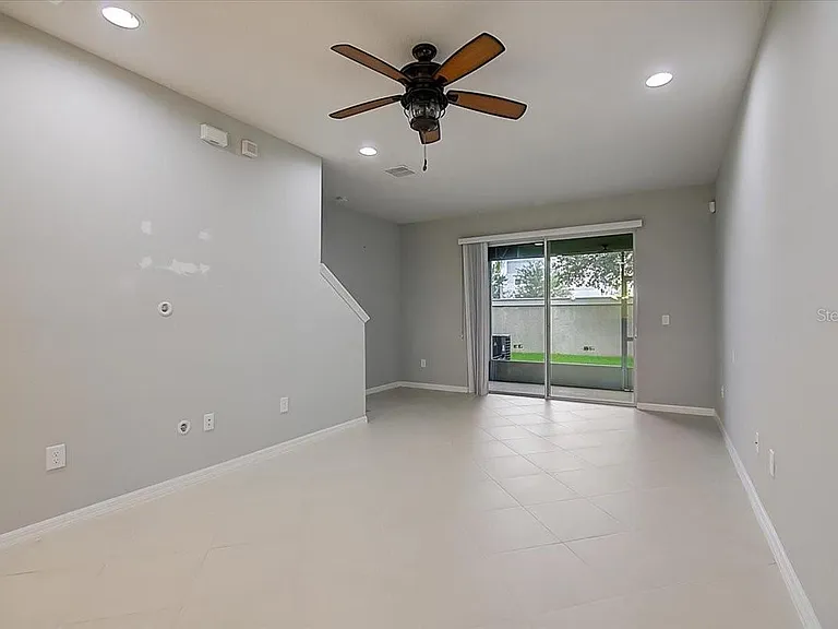 2136 Lennox Dale Ln — Photo 5