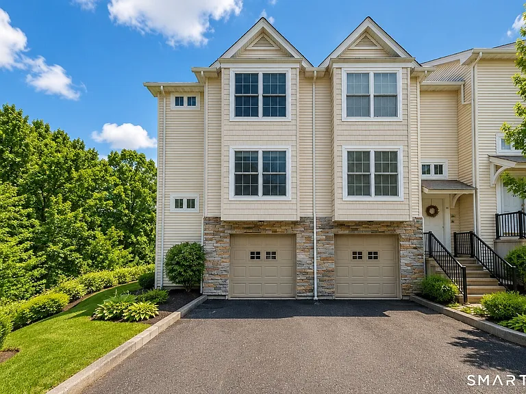 32 Crows Nest Ln #29 — Photo 1