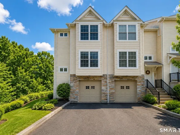 32 Crows Nest Ln Unit 29, Danbury, CT 06810