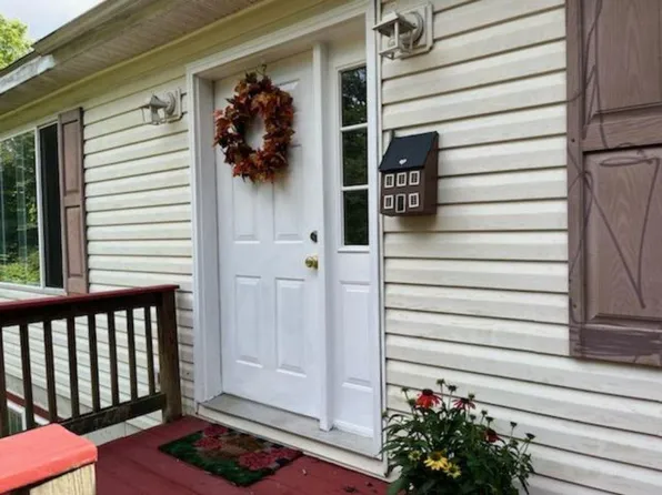 19 Crabtree Lane, Warwick, NY 10990