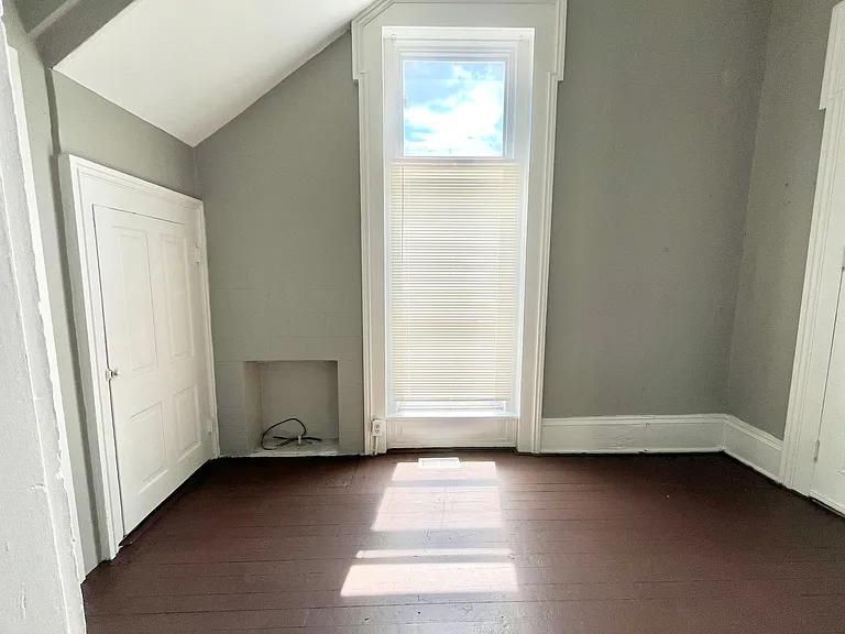 2130 Portland Ave — Photo 7