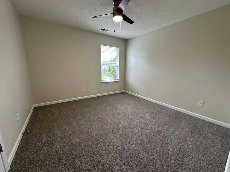 1105 Beacon Rd — Photo 20