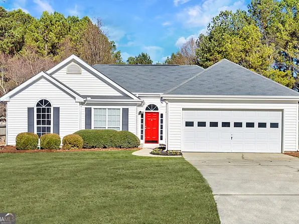2051 Emerald Dr, Loganville, GA 30052