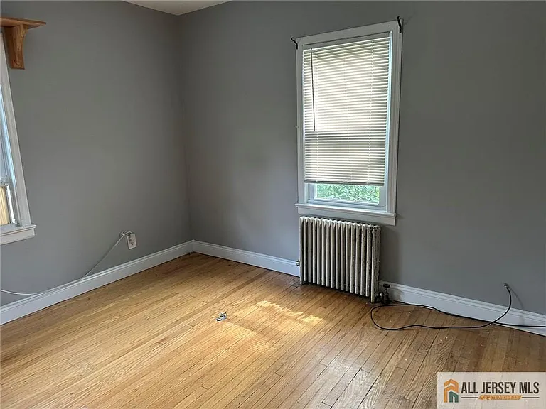 351 Metlars Ln — Photo 9