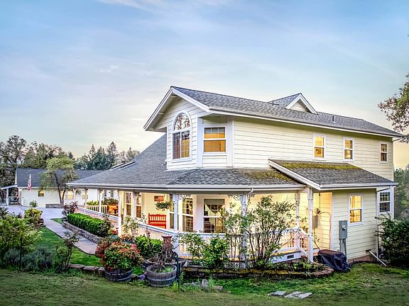 2nd image of 13922 Auburn Rd