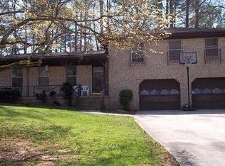 450 Martindale Ct, Stone Mountain, GA 30088