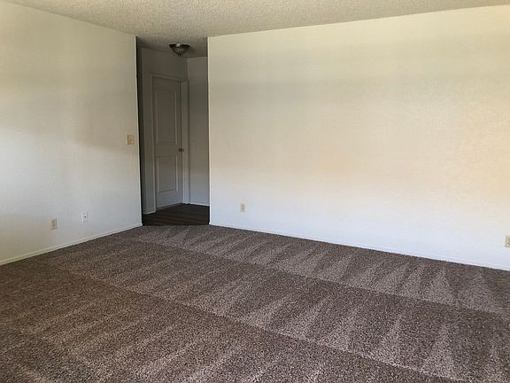 4th image of 1161 West St APT 4