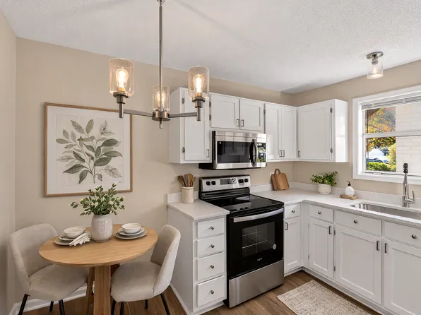 101 Bay Meadow Ct #111, Lexington, NC 27292