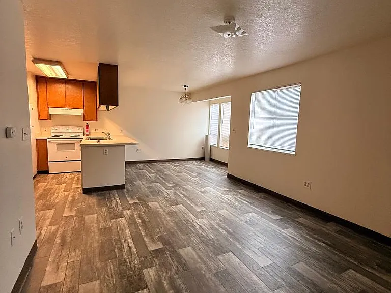 2218 David Way #D — Photo 3