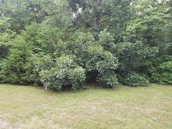 2nd image of 326 Mojave St W