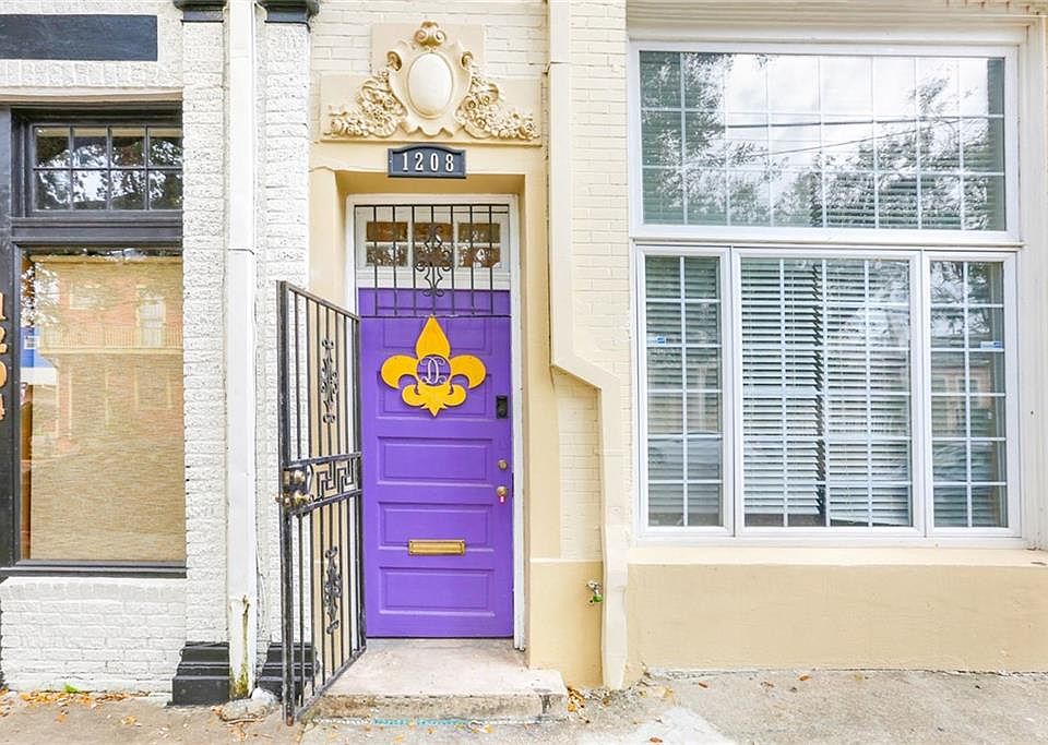 1st image of 1208 Carondelet St #1208
