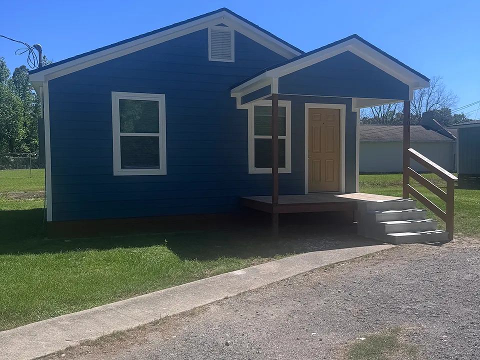 4679 Old Highway 87 #101
