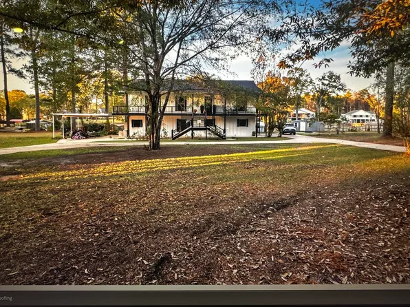 530 Pinecrest Ln, Pickensville, AL 35447