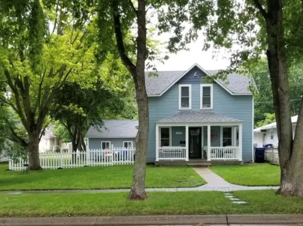 1508 Ithaca Ave, Spirit Lake, IA 51360