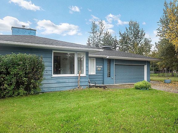 3rd image of 3006 Riverview Dr
