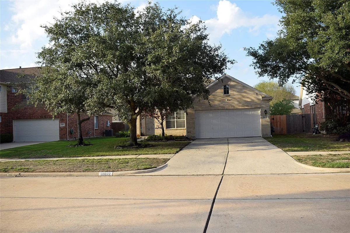 Building Photo - 18022 Oak Orchard Ln