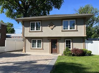 10 Demarest Pl, Maywood, NJ 07607