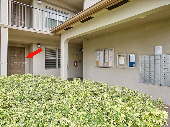 2nd image of 650 SW 138th Ave APT 106J