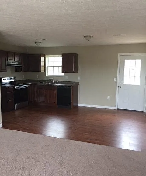 31 Primrose Ct — Photo 3