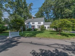 10 Rocaton Rd, Darien, CT 06820
