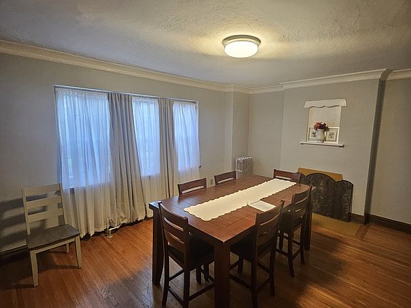 5th image of 7311 Amherst Ave