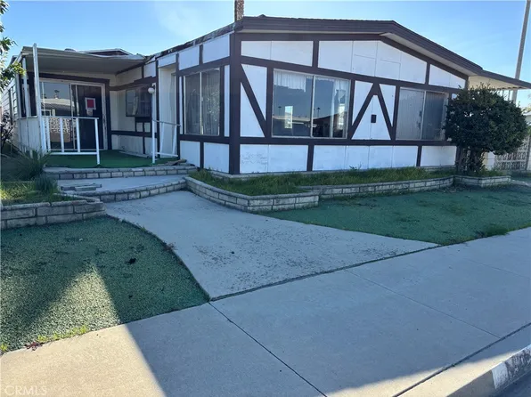 1199 San Marcos Dr, Hemet, CA 92543