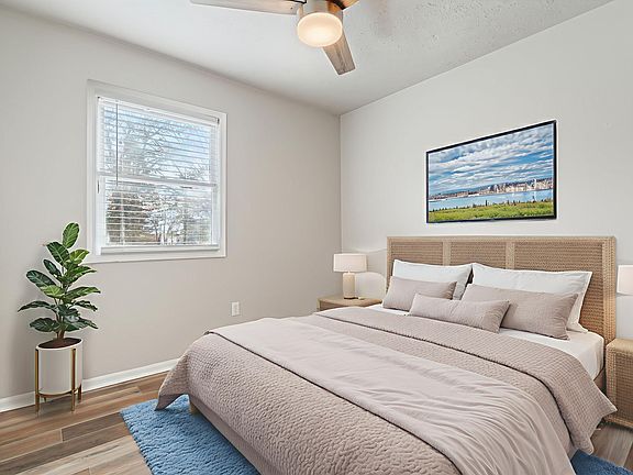 4th image of 76 N Fenton Ave