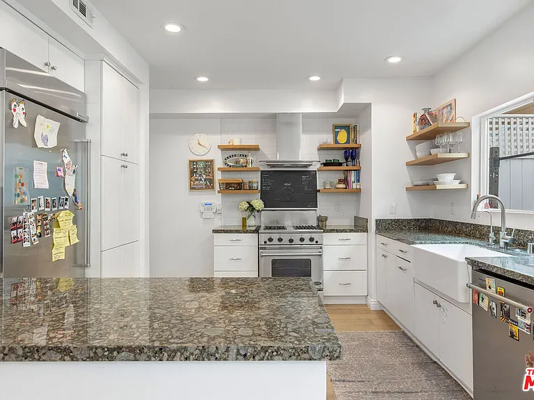 1802 California Ave — Photo 7