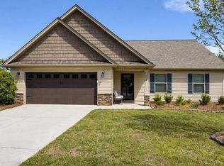 118 Windstone Dr, Greenwood, SC 29649