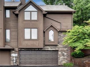 413 Spring Run Dr, Monroeville, PA 15146