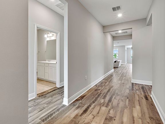 5th image of 314 Albaville Ln