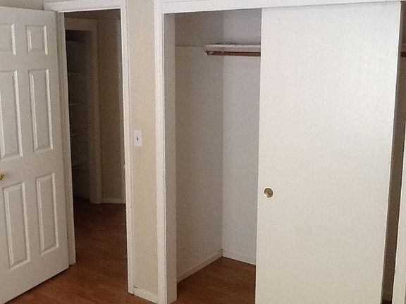 5th image of 1247 Luna Ln