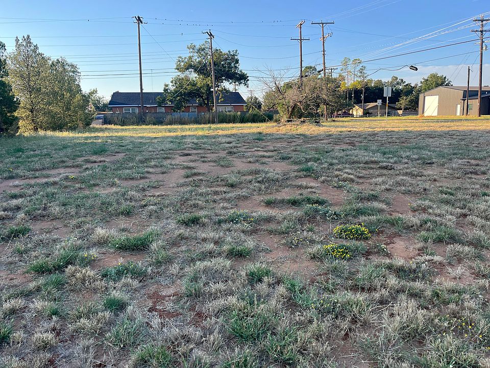2nd image of 101 NE 26th St