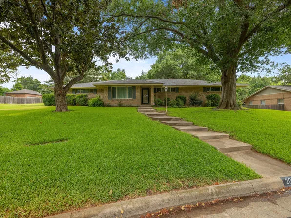 2000 Westview Ter, Arlington, TX 76013