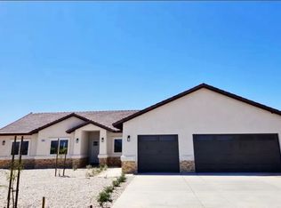 21053 Huasna Rd, Apple Valley, CA 92307